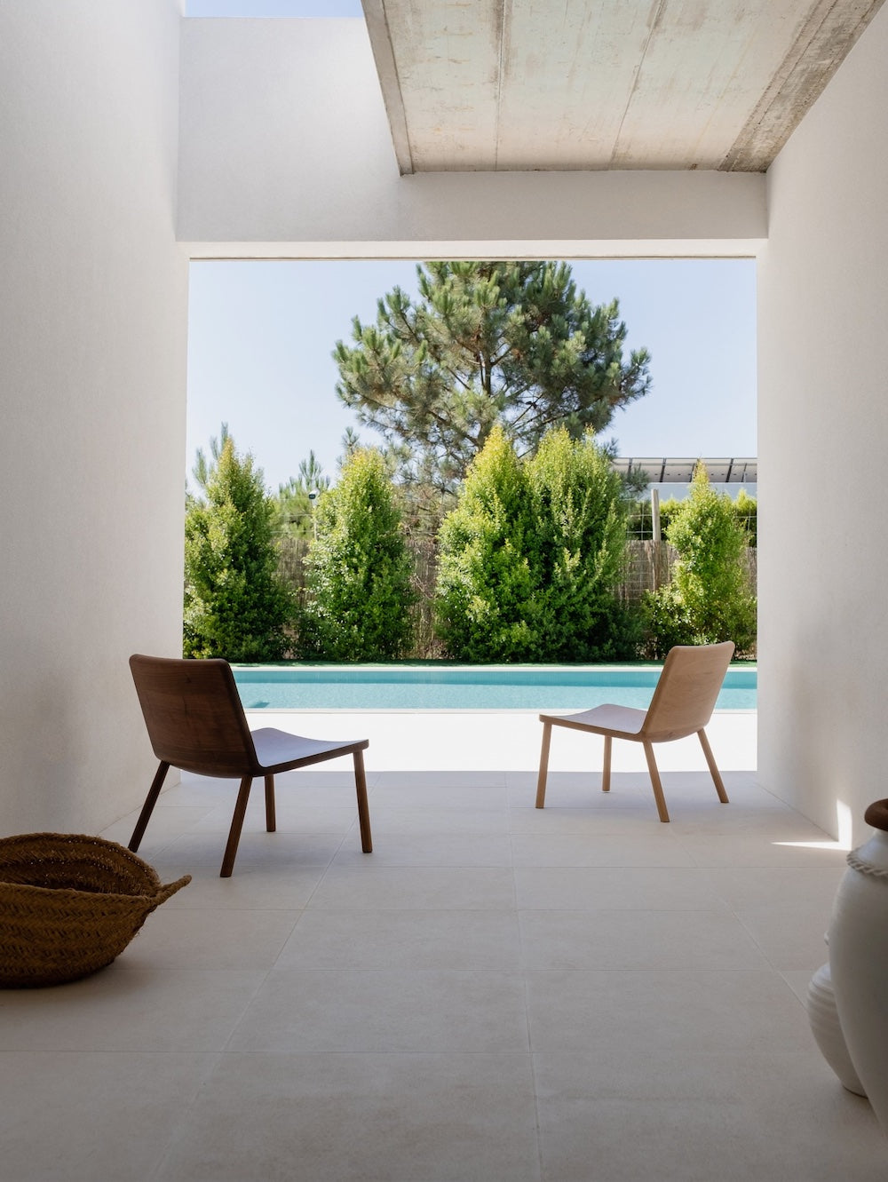 Redefining Comfort: Your Go-To Chair Shop for the Season Ahead