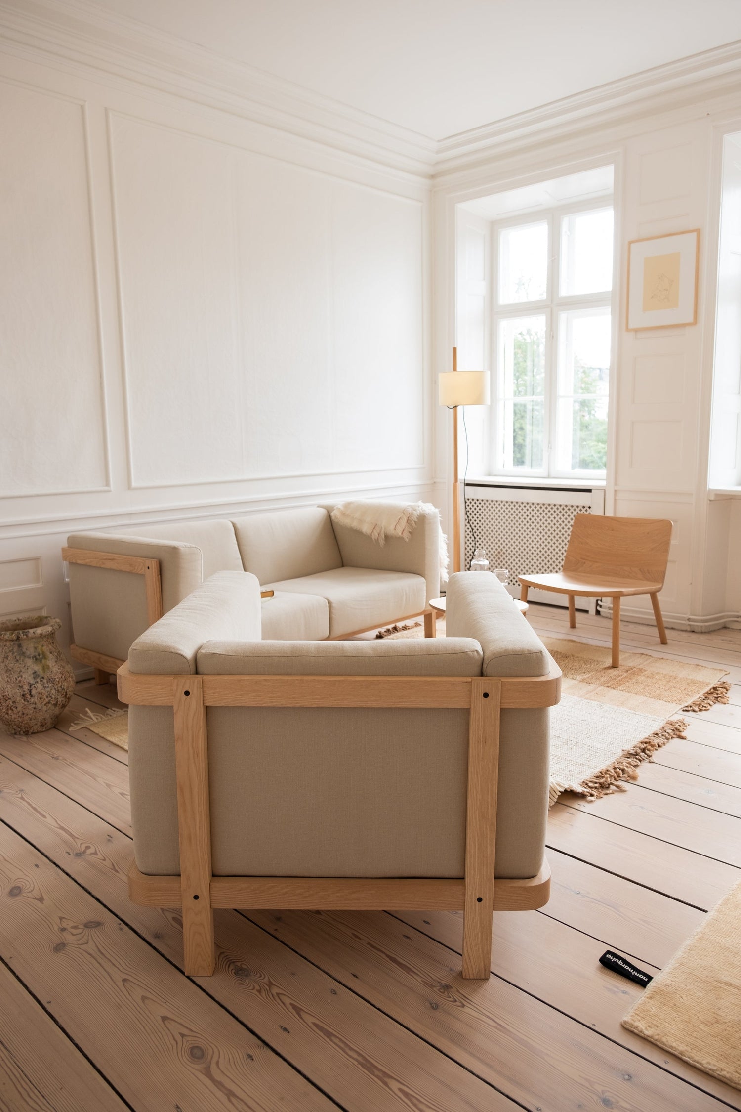 How to Choose the Ideal Lounge Chair for a Stylish Living Room