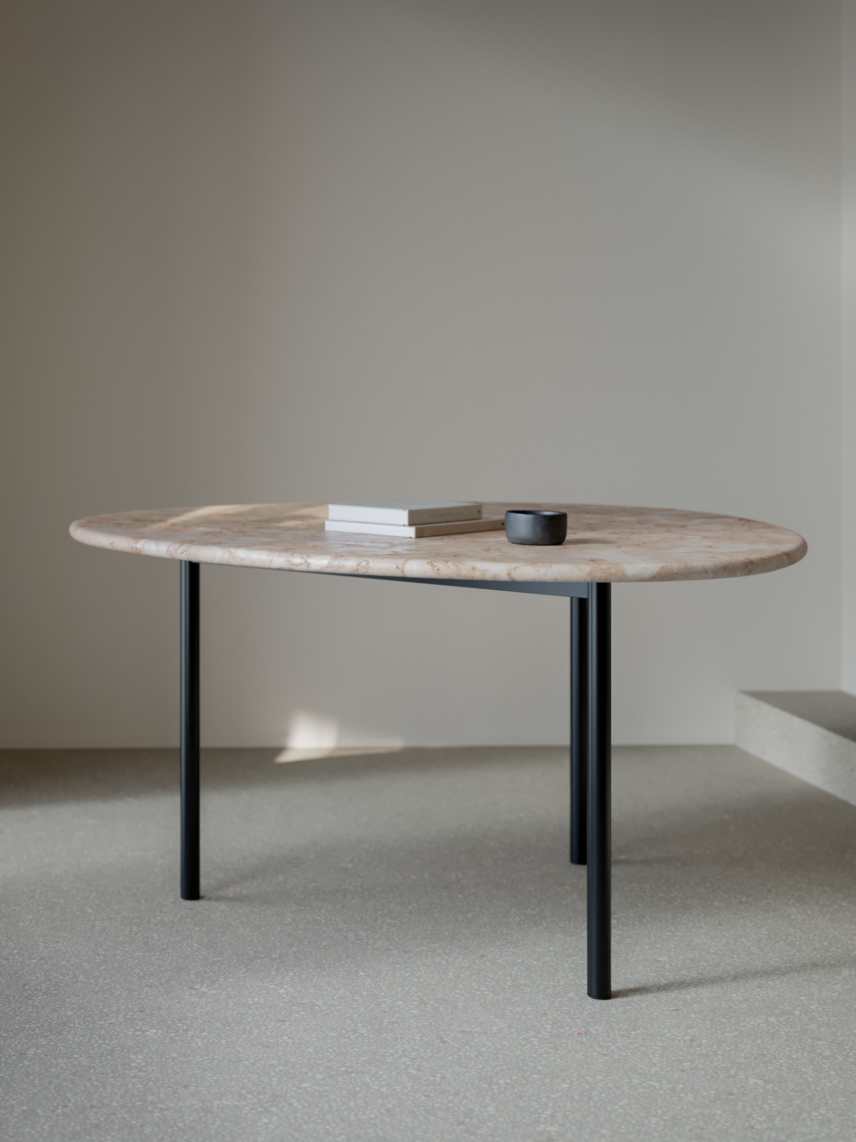 AITAI table - With Lioz Limestone Top & Metal Frame