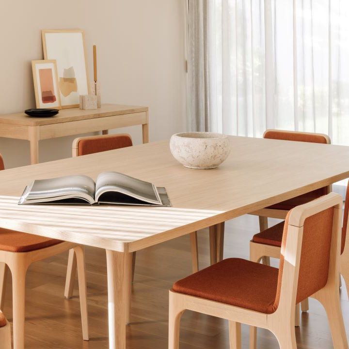 6x CAST – Minimalist Chair in Solid Wood with Customizable Seat