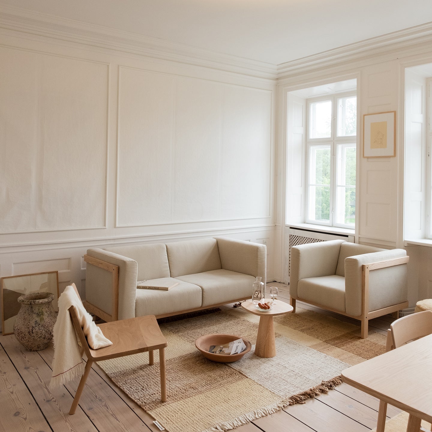 ALLAY Set – Minimalist Lounge Chairs in Solid Wood