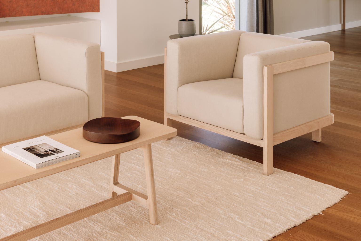 LIFT - Minimalist Modern Lounge Chair