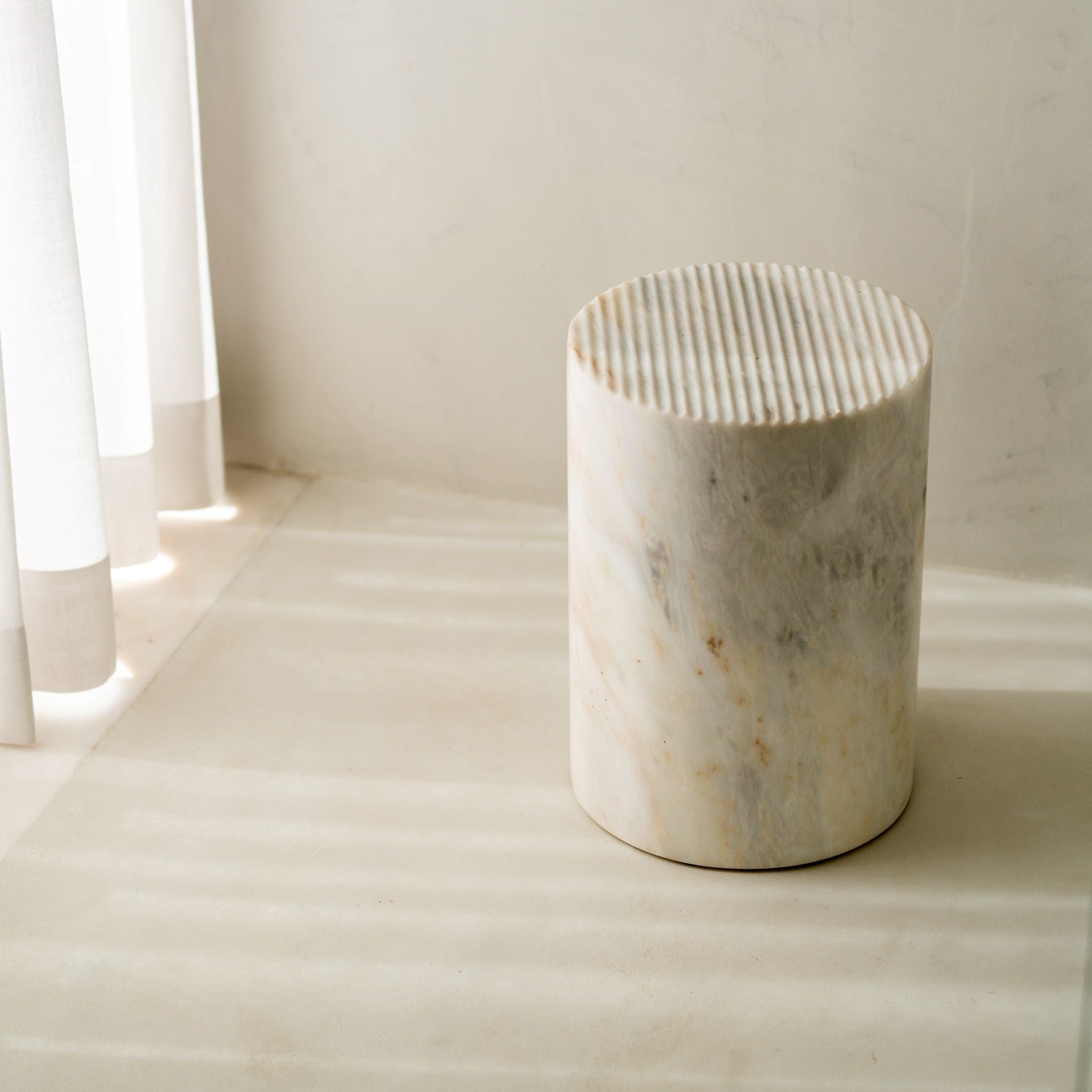 Pedra Collection Set - Sculptural Vase & Sidetable in Marble