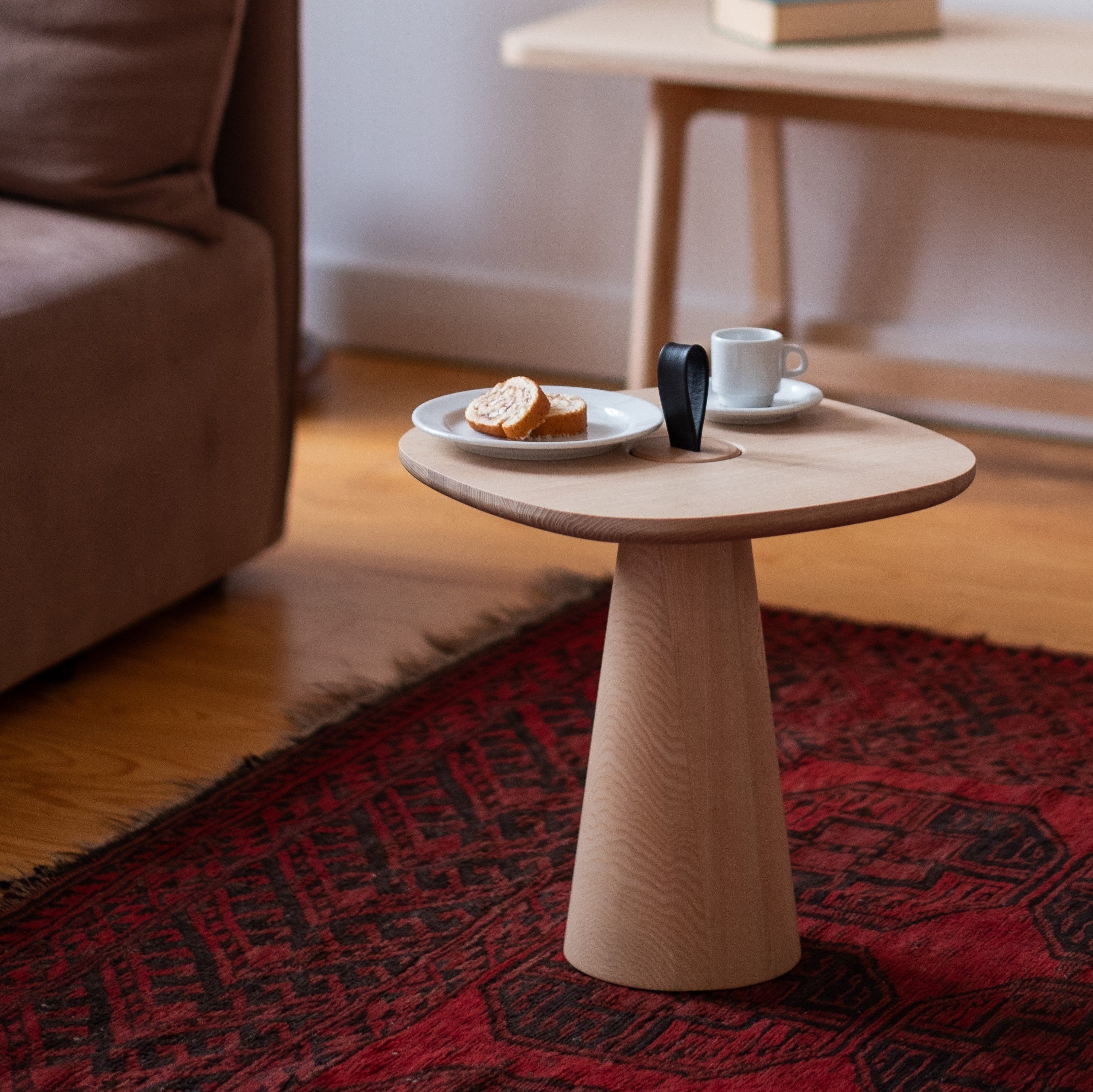 Minimalist Modern Side Table MIGO