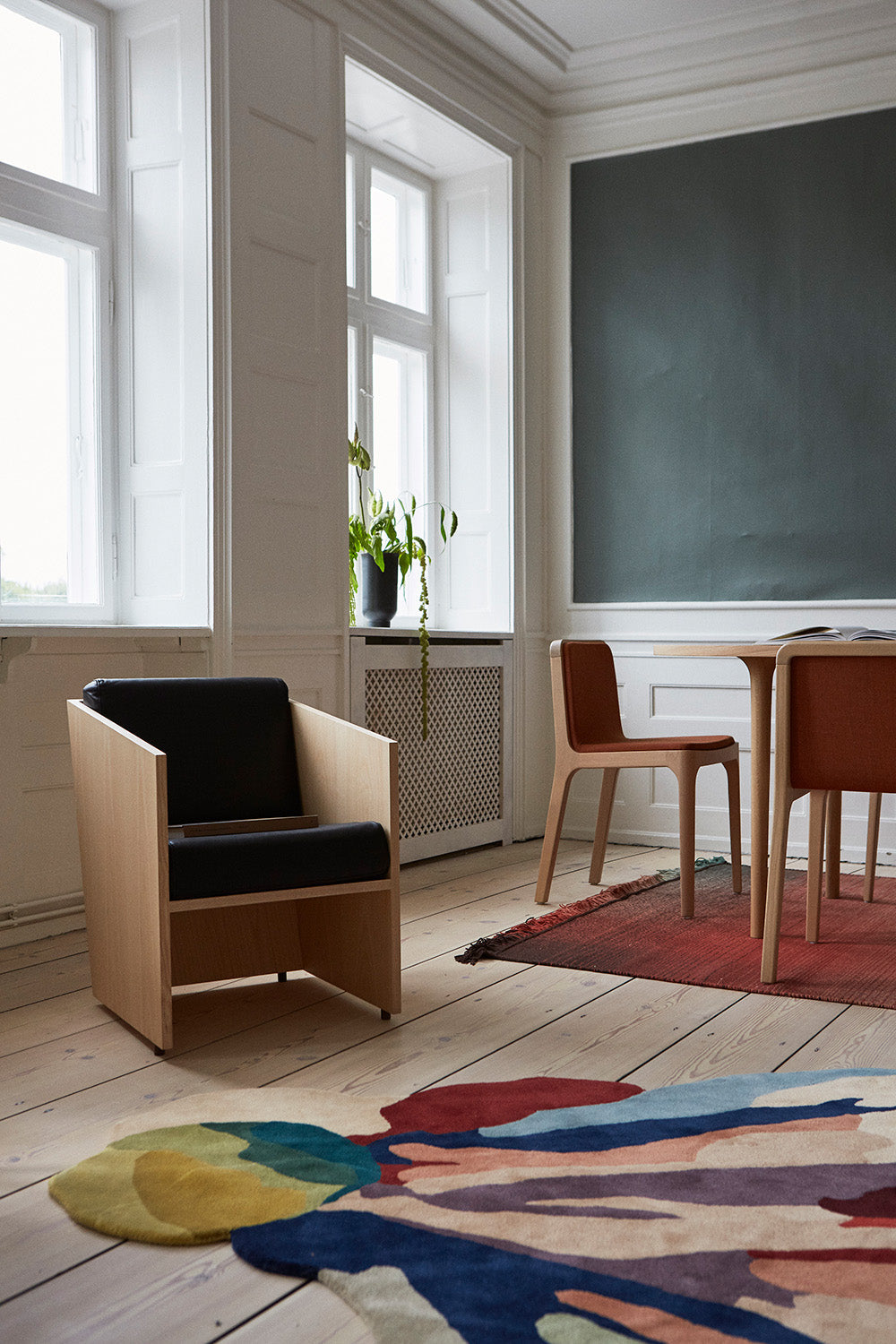 Álvaro Siza Vieira - Armchair in Ash, oak and walnut Wood