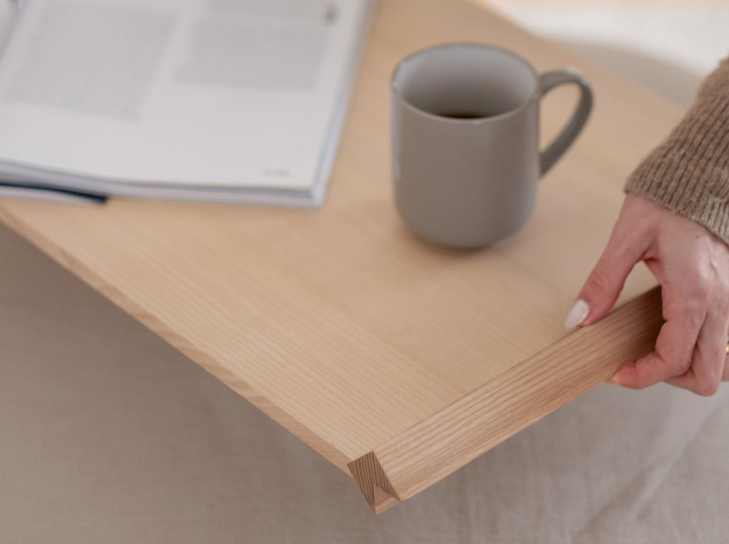 Minimalist Modern tray TRAVE