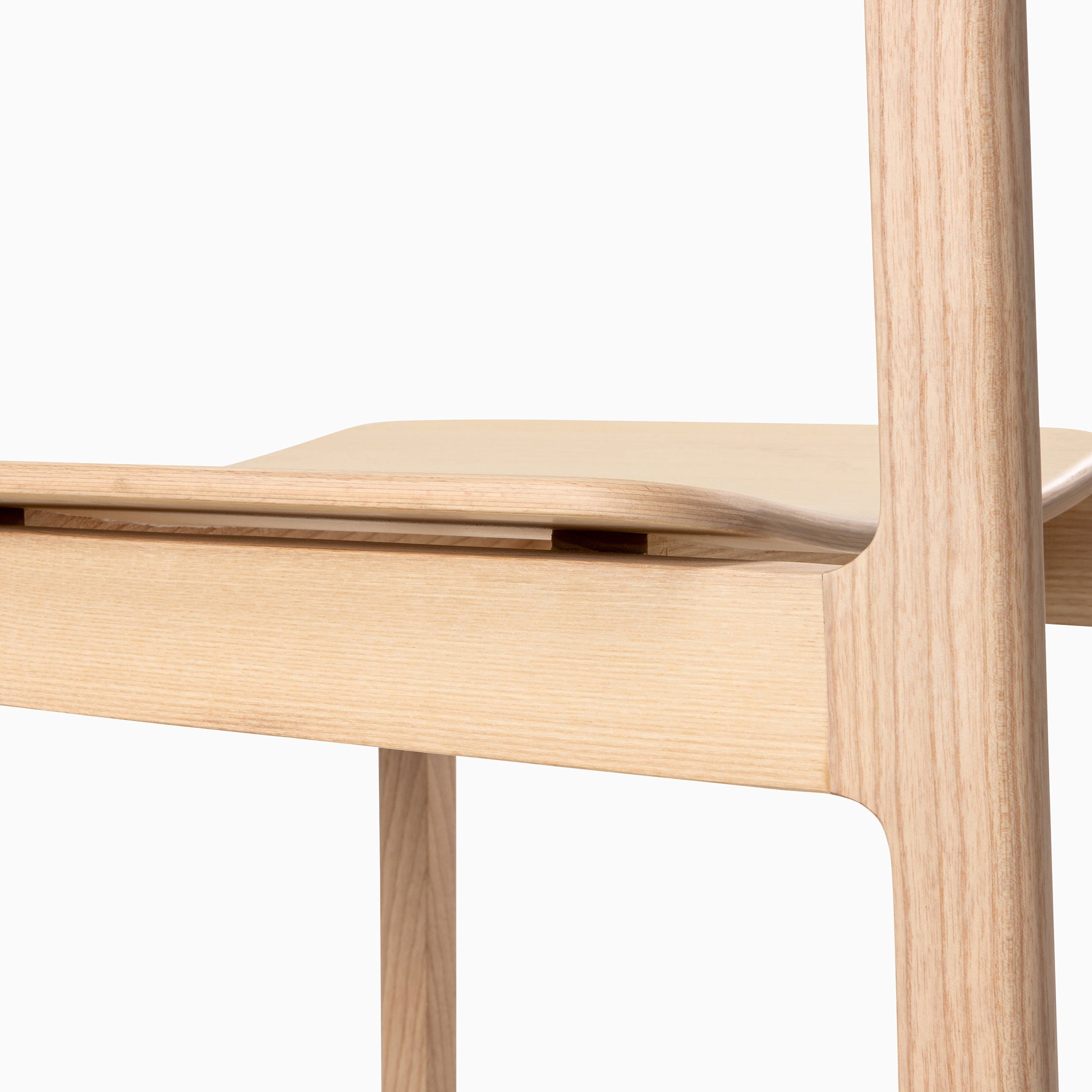 FRAME chair