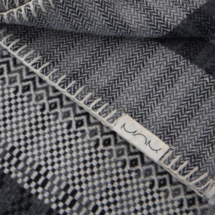 CRAG – Blanket in Pure Wool, Woven in Portugal