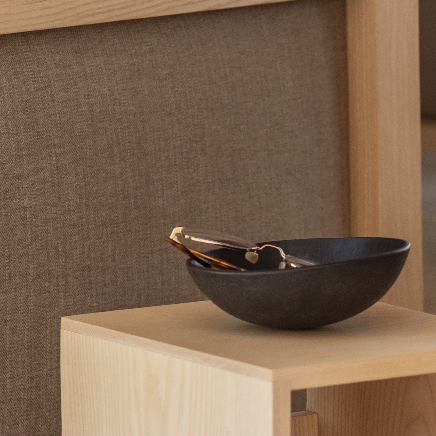 SPOT – Moulded Sustainable Leather Bowl