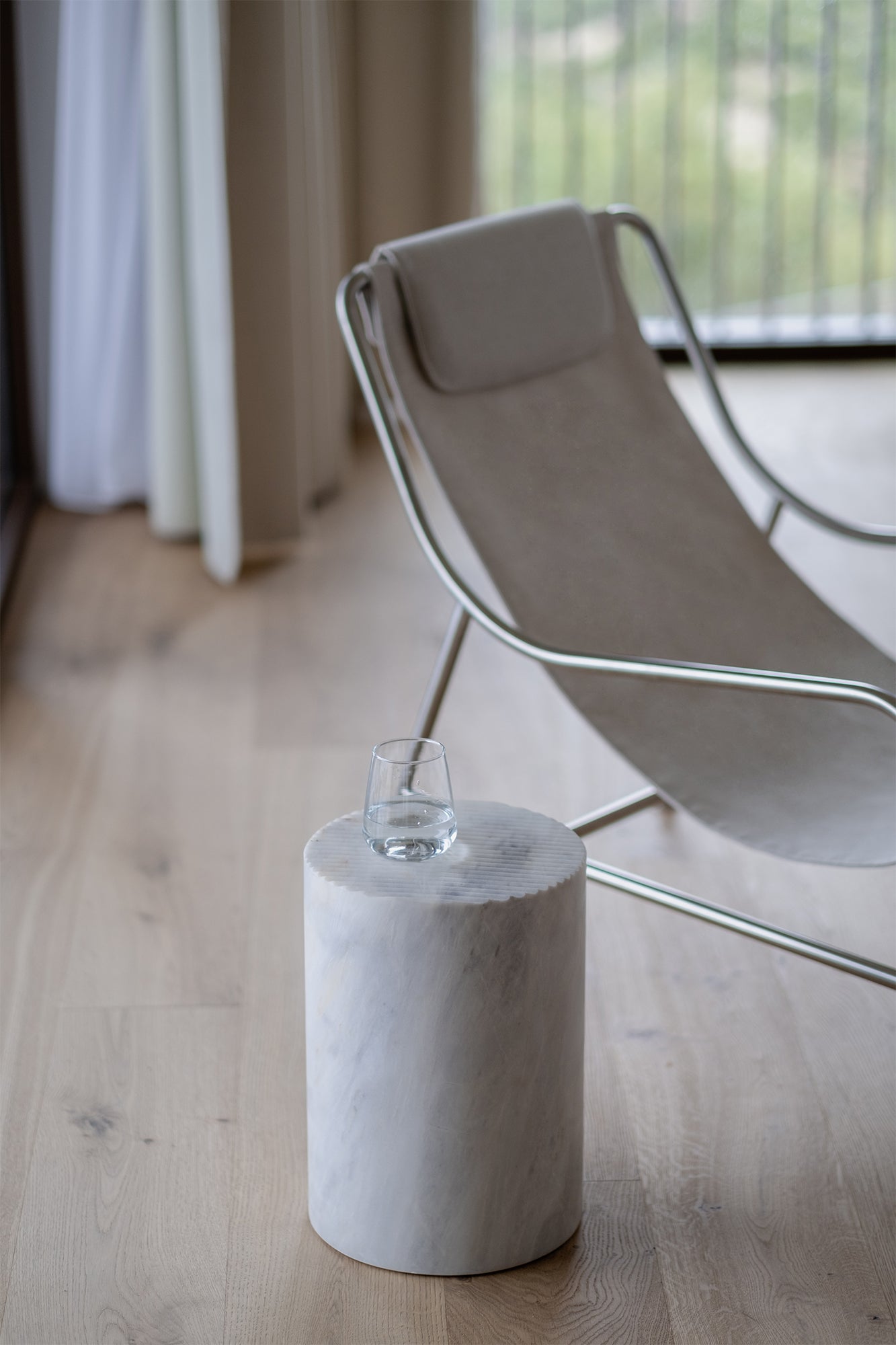PEDRA side table