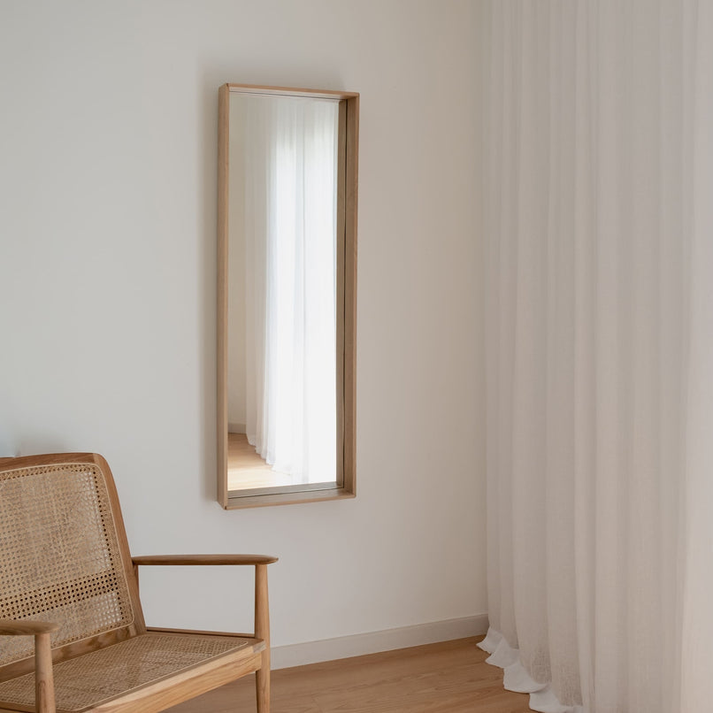 CAMPO – Minimalist Wall Mirror in Solid Wood