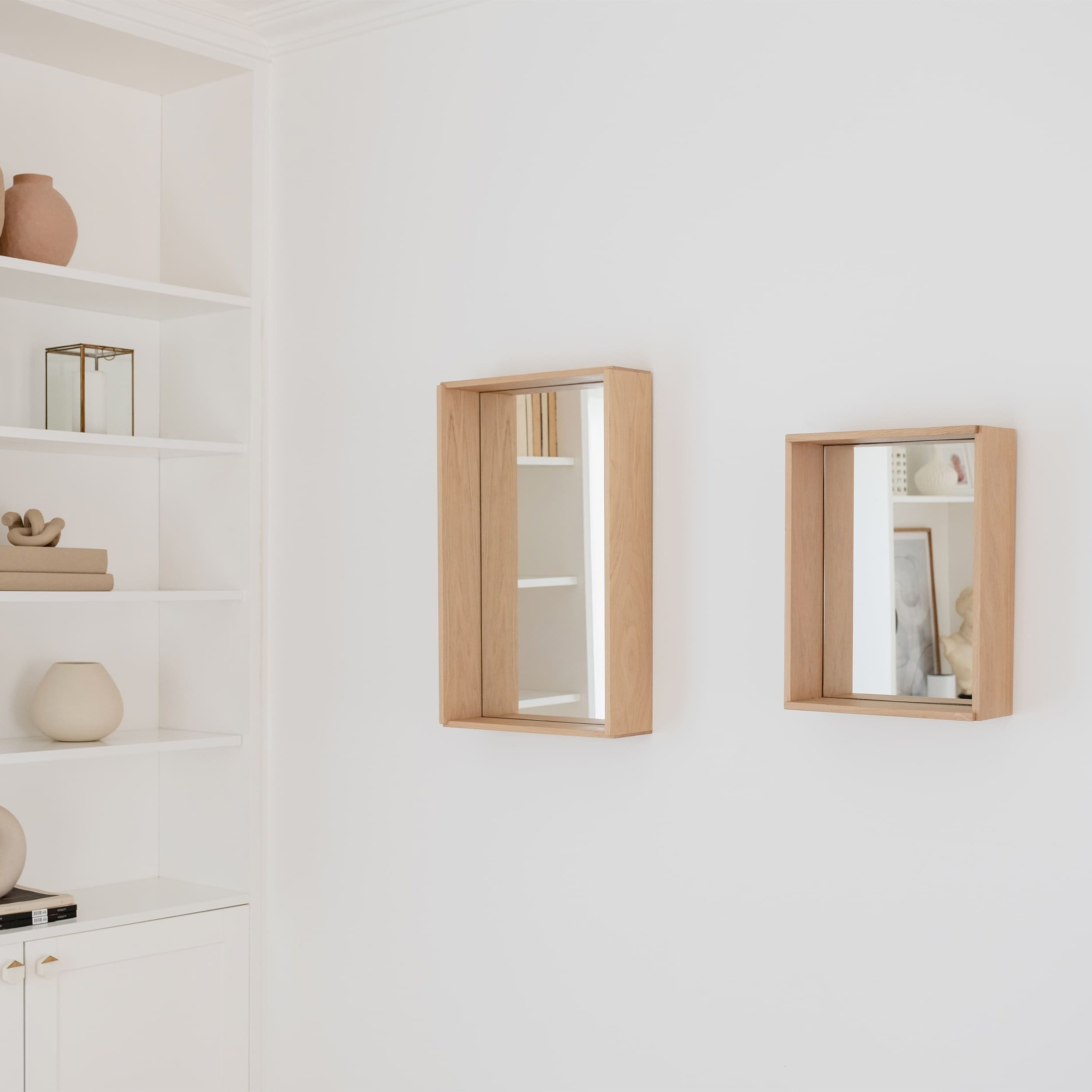 CAMPO – Minimalist Wall Mirror in Solid Wood