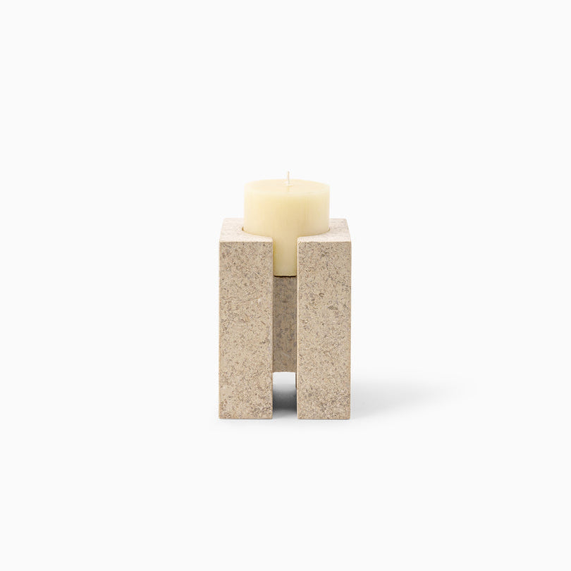LEVE candle holder