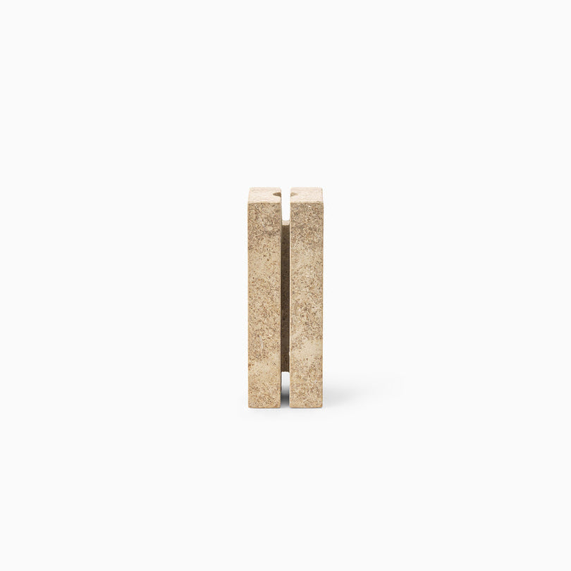 LEVE candle holder
