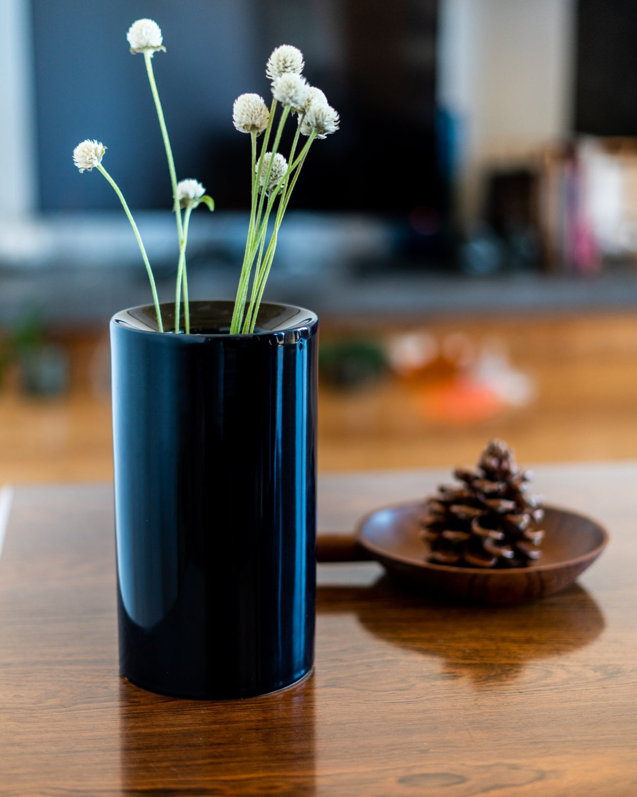 Minimalist Modern vase TORRE