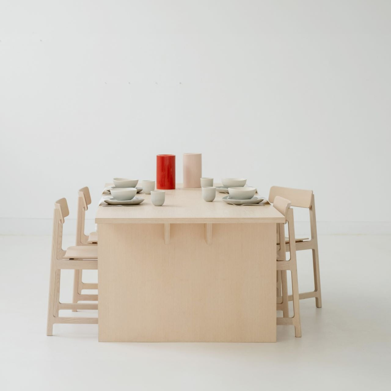 BASE – Minimalist Retangular Dining Table in a Solid Wood